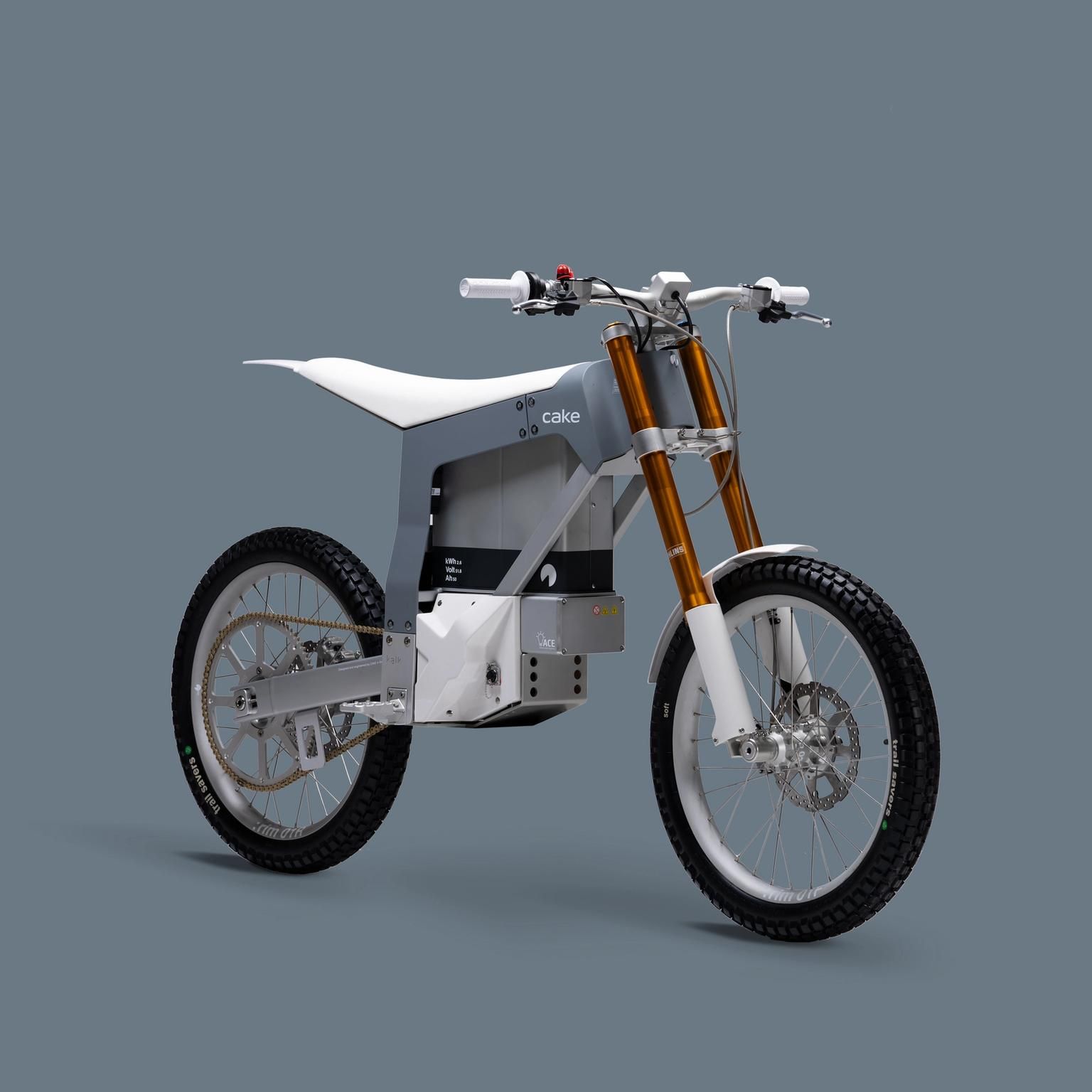 Cake Kalk OR Dirt Bike Review