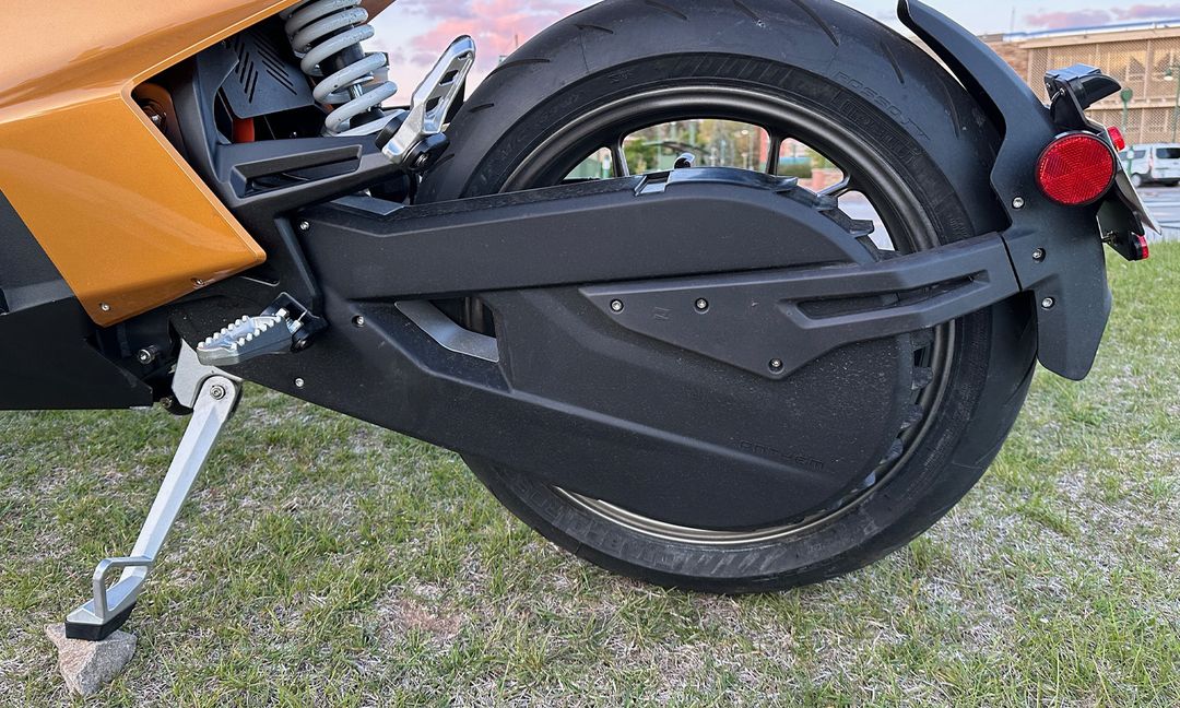 Ryvid Anthem Motorcycle Review